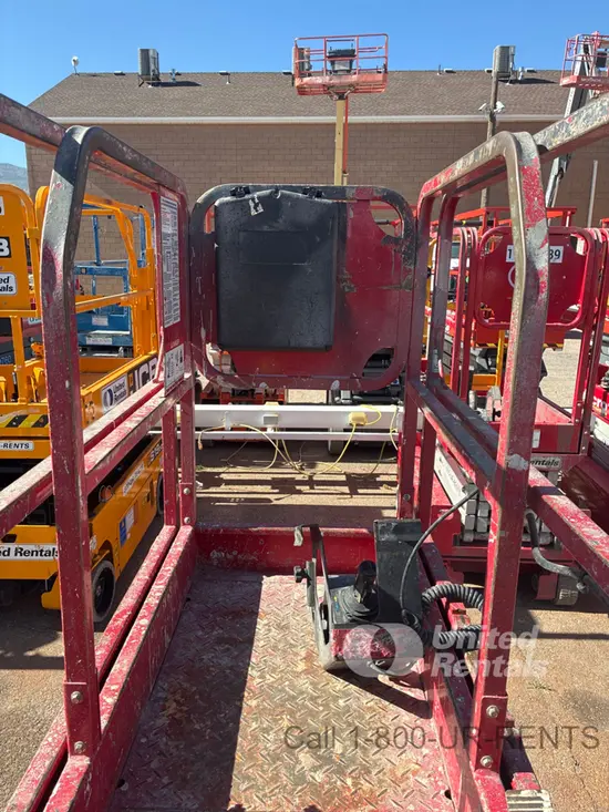 2018 MEC MICRO 19 Scissor Lift