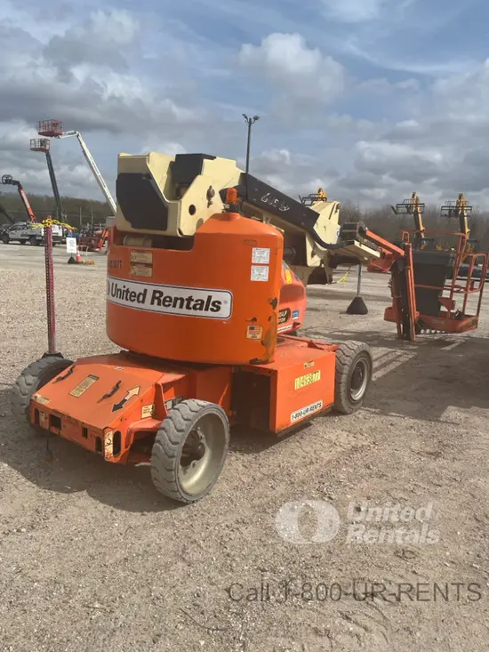 2016 JLG E400AJPN Articulating Boom Lift
