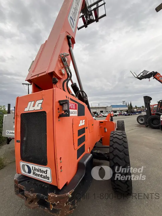 2018 SKYTRAK 8042 Forklift