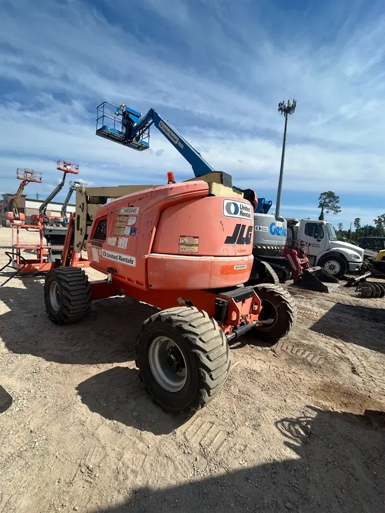 2017 JLG 450AJ Articulating Boom Lift