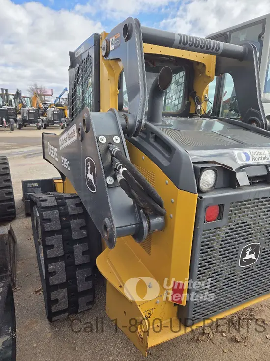2019 John Deere 325G Track Loader