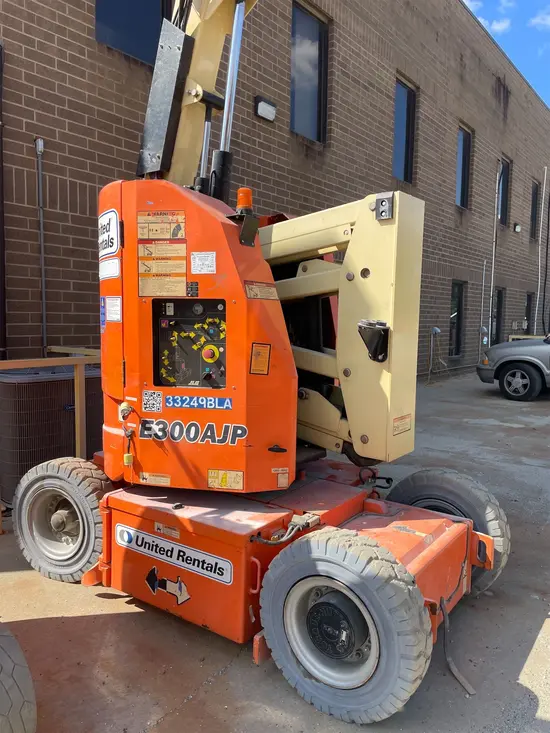 2016 JLG E300AJP Articulating Boom Lift