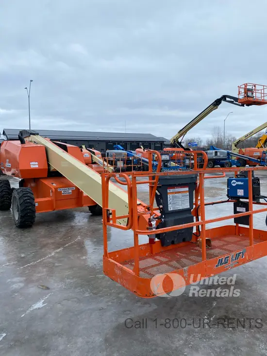 2013 JLG 600S Boom Lift