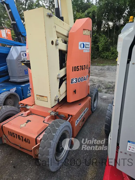 2017 JLG E300AJP Articulating Boom Lift