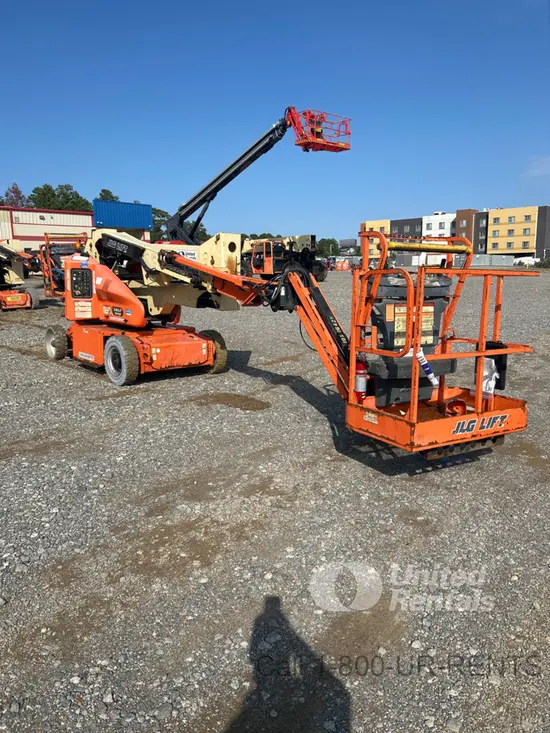 2017 JLG E400AJPN Articulating Boom Lift