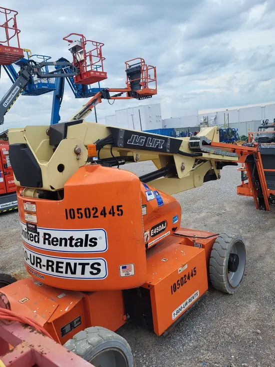 2016 JLG E450AJ Articulating Boom Lift