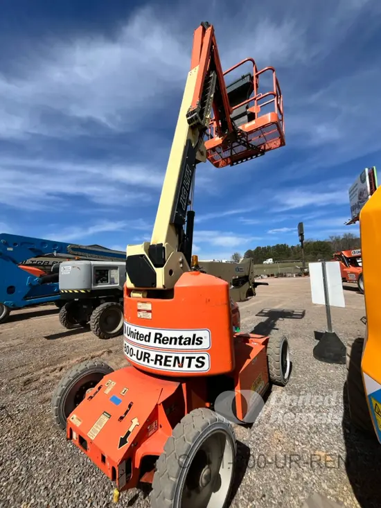 2017 JLG E450AJ Articulating Boom Lift