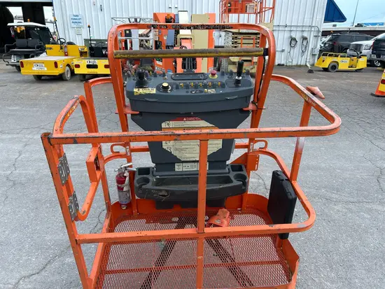 2018 JLG E300AJP Articulating Boom Lift