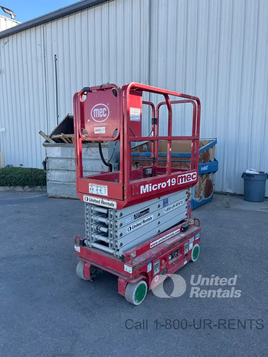 2019 MEC MICRO 19 Scissor Lift