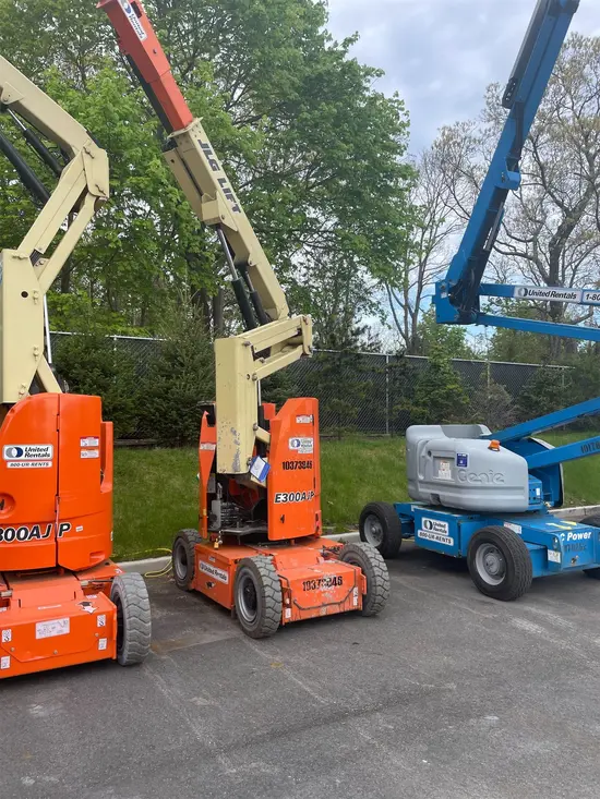 2015 JLG E300AJP Articulating Boom Lift