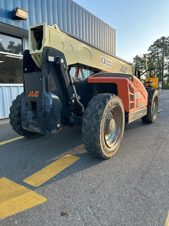 2018 JLG 1043 Forklift