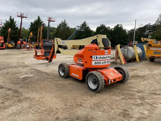 2016 JLG E450AJ Articulating Boom Lift