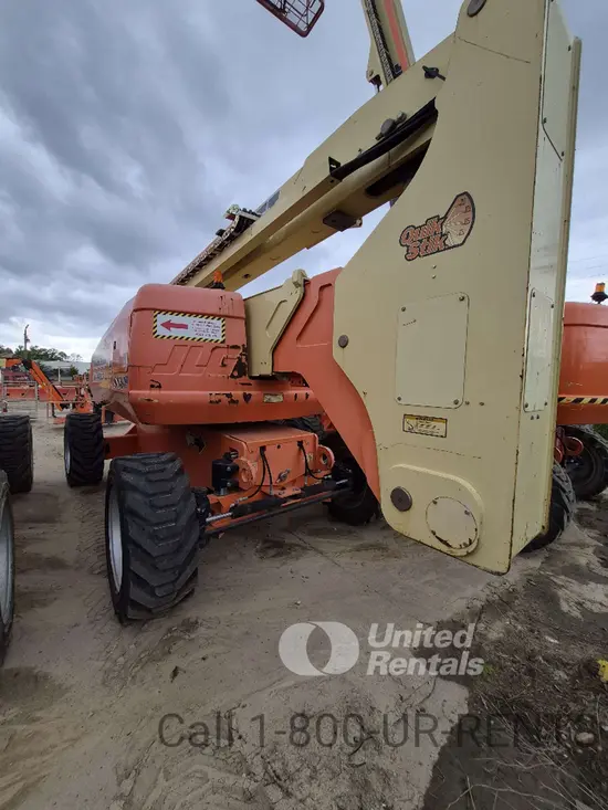 2017 JLG 800AJ Articulating Boom Lift