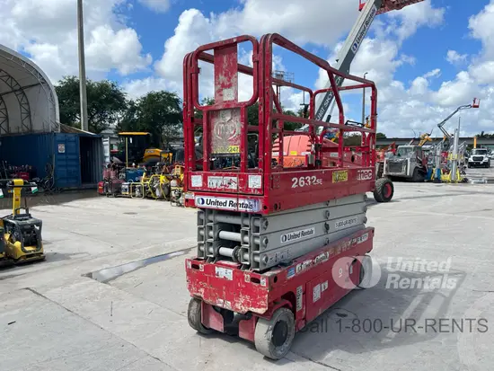 2017 MEC 2632SE Scissor Lift