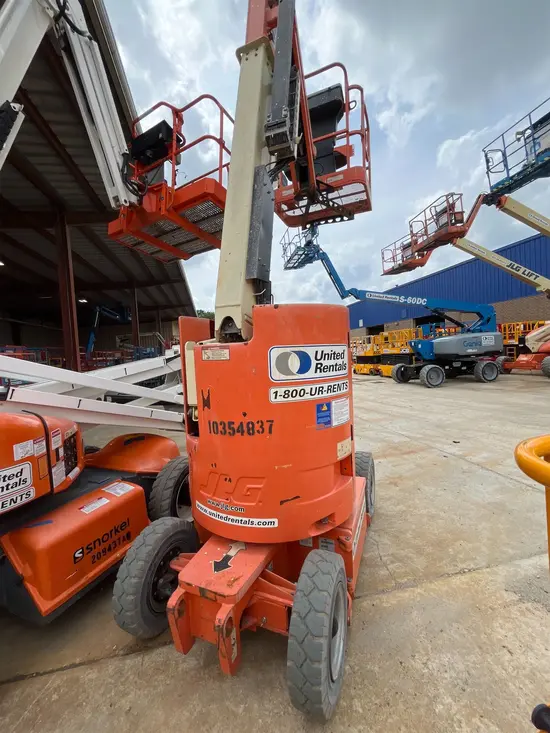 2015 JLG E300AJP Articulating Boom Lift