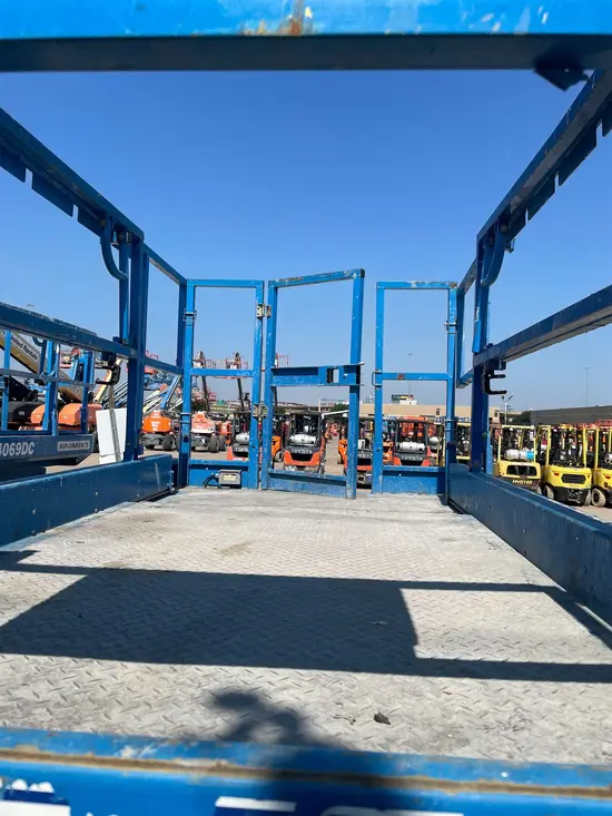 2018 Genie GS-4069DC Scissor Lift