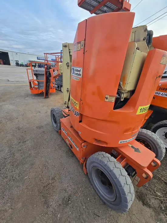 2017 JLG E300AJP Articulating Boom Lift