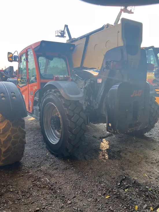 2019 JLG 1055 Forklift