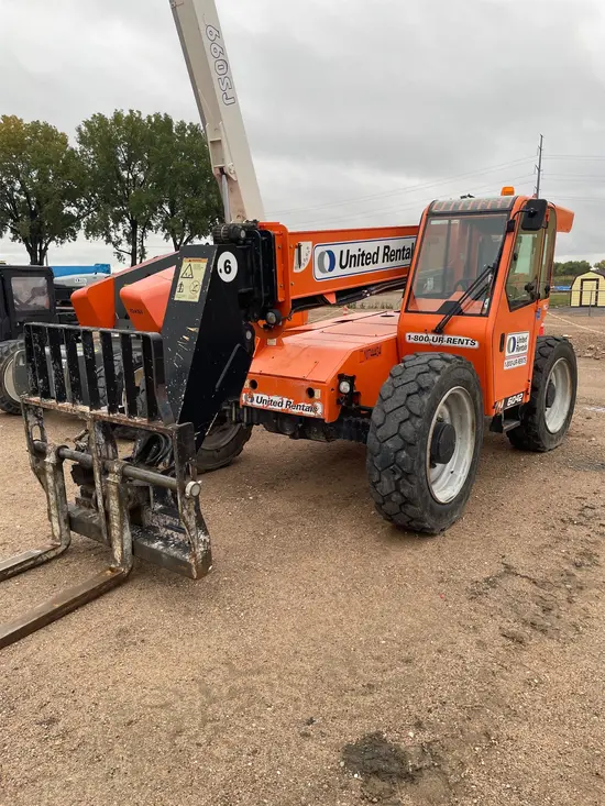 2018 SKYTRAK 6042 Forklift