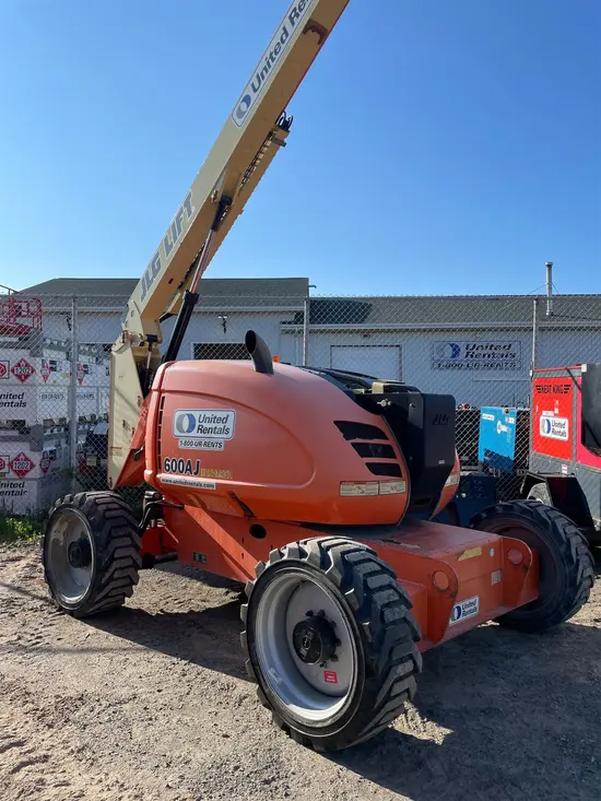 2017 JLG 600AJ Articulating Boom Lift