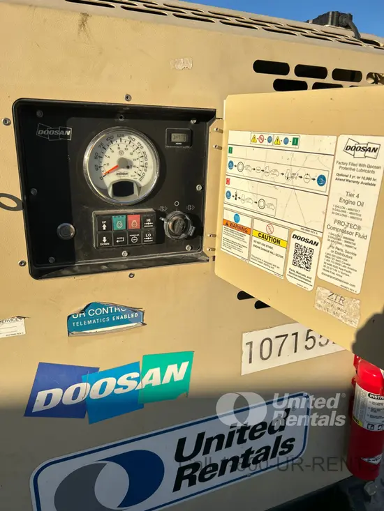 2018 Doosan P425/HP375WCUT4 Air Compressor