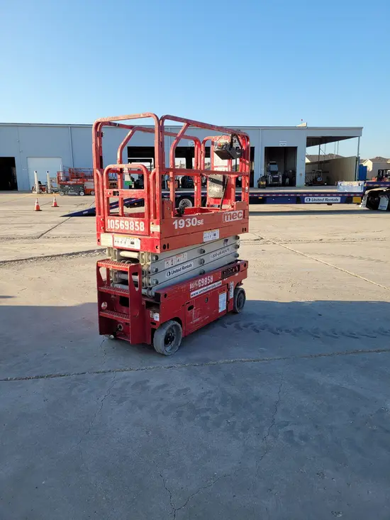 2017 MEC 1930SE Scissor Lift