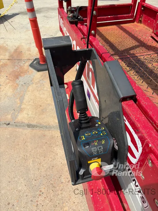 2018 MEC MICRO 19 Scissor Lift