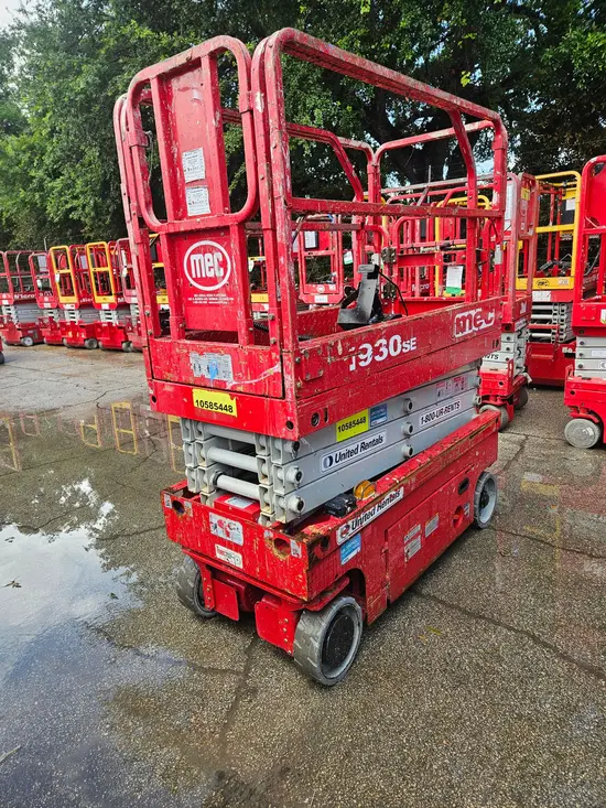2017 MEC 1930SE Scissor Lift