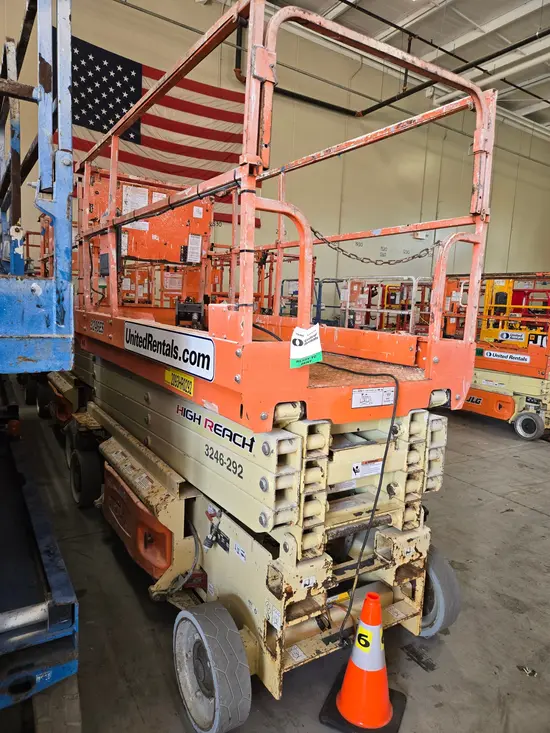2015 JLG 3246ES Scissor Lift