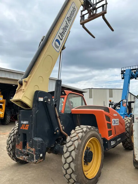 2017 JLG 742 Forklift