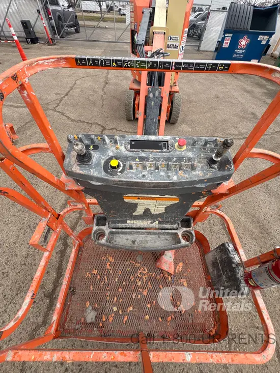 2016 JLG E300AJP Articulating Boom Lift