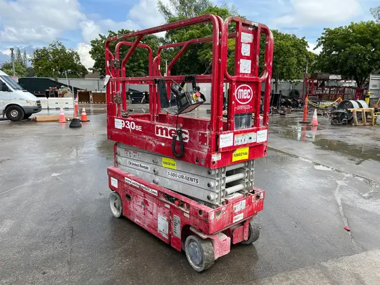 2017 MEC 1930SE Scissor Lift