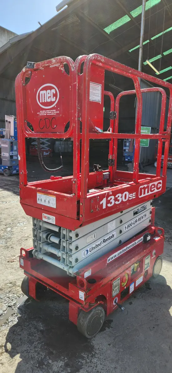 2017 MEC 1330SE Scissor Lift