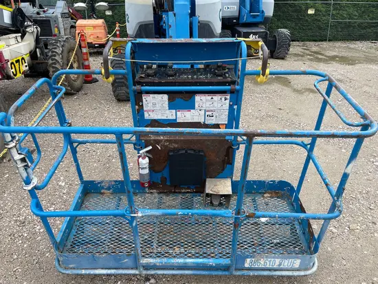 2017 Genie Z-60/37FE Articulating Boom Lift