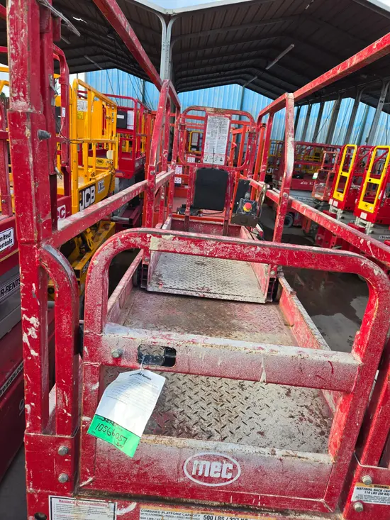 2017 MEC 2632SE Scissor Lift
