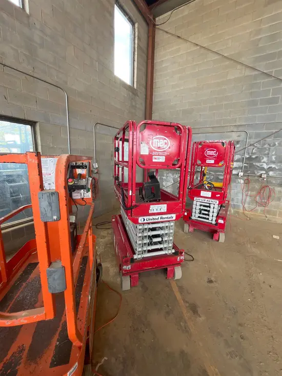 2018 MEC MICRO 19 Scissor Lift