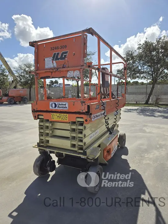 2016 JLG 3246ES Scissor Lift