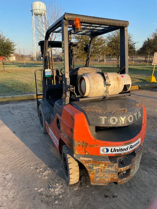 2019 Toyota 8FGU25 Warehouse Forklift