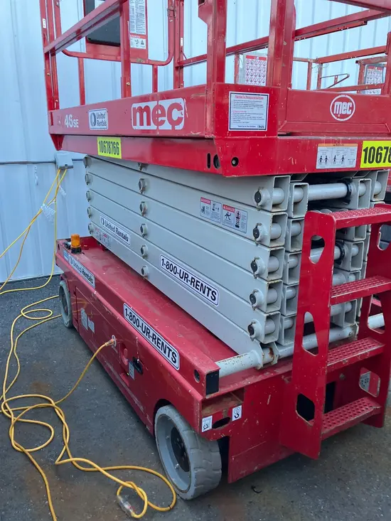 2017 MEC 4046SE Scissor Lift