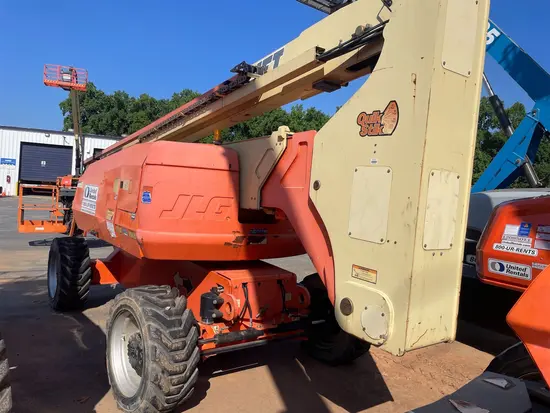 2015 JLG 800AJ Articulating Boom Lift