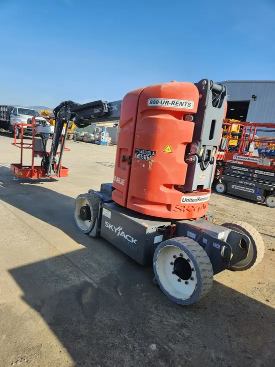 2017 Skyjack SJ30ARJE Articulating Boom Lift
