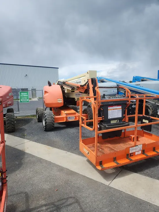 2015 JLG 450AJ Articulating Boom Lift