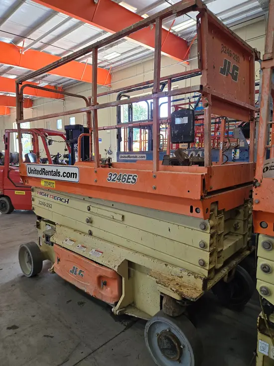 2015 JLG 3246ES Scissor Lift