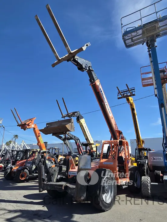 2018 SKYTRAK 10054 Forklift