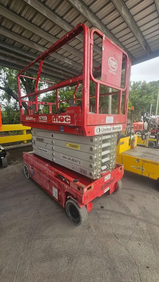 2017 MEC 4046SE Scissor Lift