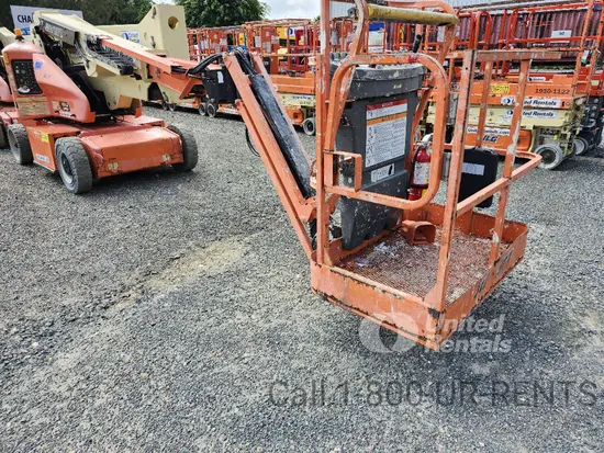 2017 JLG E400AJPN Articulating Boom Lift