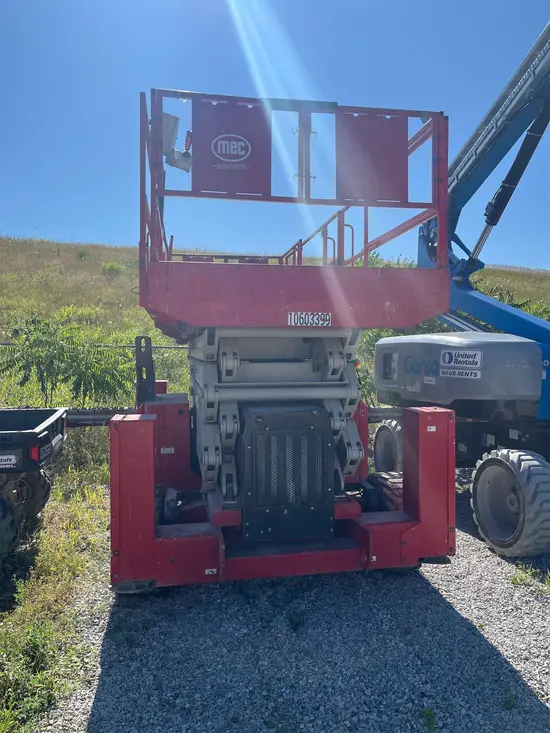 2017 MEC 6092RT Rough Terrain Scissor Lift