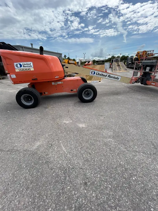 2016 JLG 400S Boom Lift