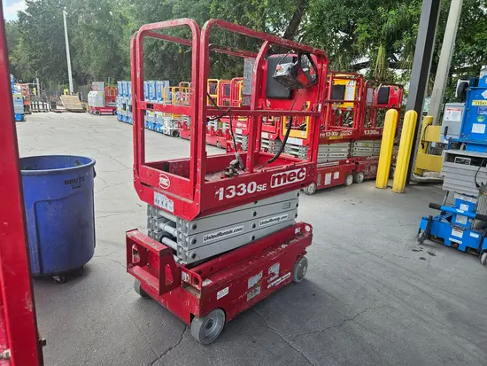2018 MEC 1330SE Scissor Lift