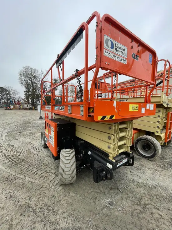 2022 JLG ERT4069 Scissor Lift